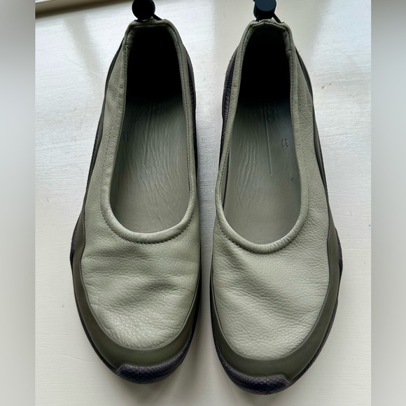 Ecco Biom C-Trail Slip-Ons - Picture 2 of 6